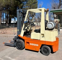 4000lb Nissan Forklift - (Las Cruces)