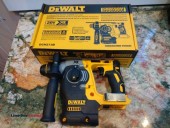 Brand New Dewalt rotary hammer drill - (Portland or)