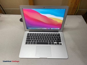 2013 APPLE MACBOOK AIR 13' INTEL CORE I7 1.7 GHZ - (Chicago Midway)