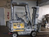 Forklift 5000 pound capacity forklift -  (Painesville)