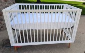 Crib / Todler Bed - (145th and Lisbon - Brookfield)