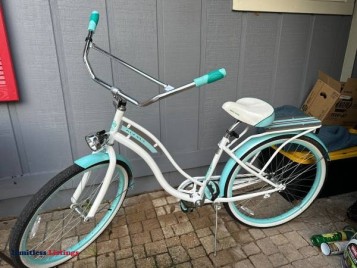 Kulana Lakona reduced Adult Beach Cruiser Bike - (Mandarin)