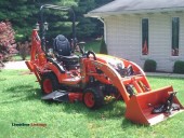 Kubota Backhoes low Hrs , like new - (DAWSON PA. 15428)