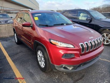 2014 Jeep cherokee Latitude Sport Utility 4D mint condition -  (SPRINGFIELD)