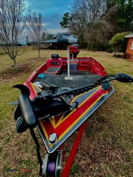 Bass Boat for Sale – Well-Maintained & Ready to Go - (Stedman)