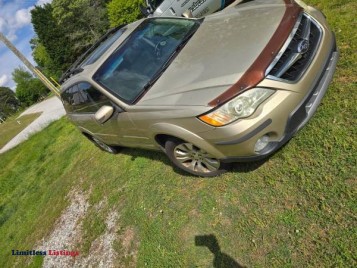 2009 subaru outback 3.0r - (Snellville)