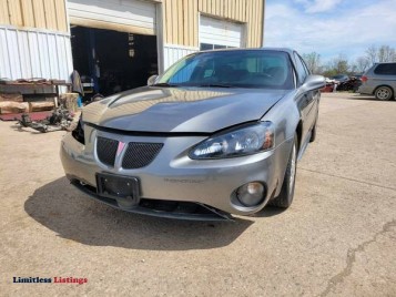 Parting out 2007 Pontiac Grand Prix/Call for parts (New Paris)