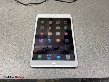 APPLE IPAD AIR 1ST GEN A1474 WI-FI ONLY 16 GB - (Chicago Midway)