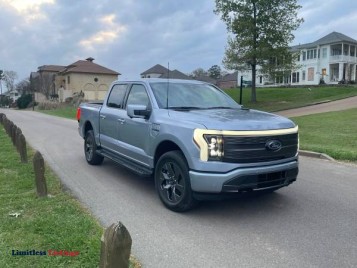 FORD F-150 LIGHTNING “ELECTRIC” LARIAT PICKUP TRUCK, ALL WHEEL DRIVE, SUPER - (Madison)