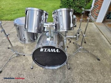 Five piece Tama Rockstar DX drum kit with kick pedal and stands - (West Milton)