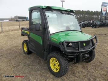 John Deere 835R Gator - (HANCOCK)