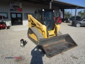 2022 GEHL SKID STEER W/ BUCKET - (Tye)