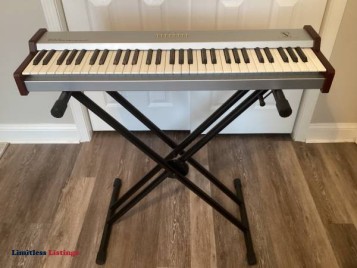 Verdin STS-61 Master Keyboard and stand