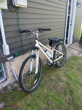 Motobecane Upright Hybrid Bikes - (Caledonia)